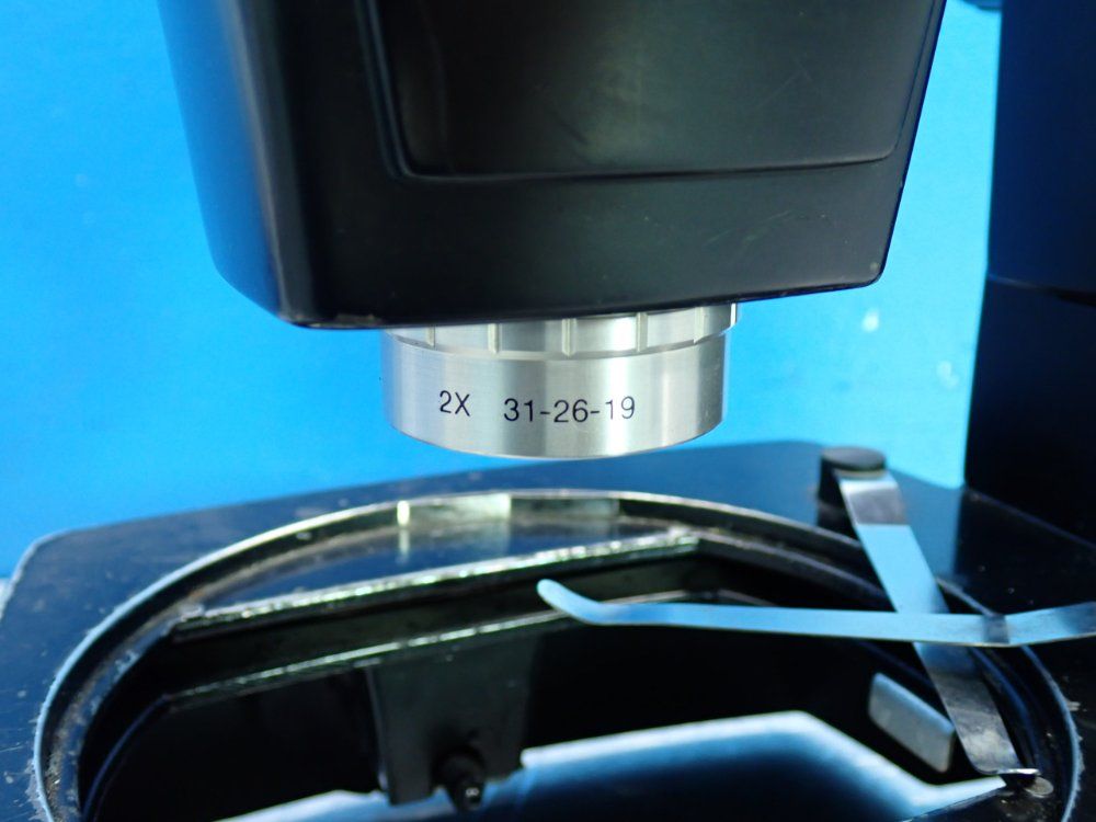 Bausch & Lomb 0.7x-3x Stereozoom 4 Microscope - 0.7x-3x