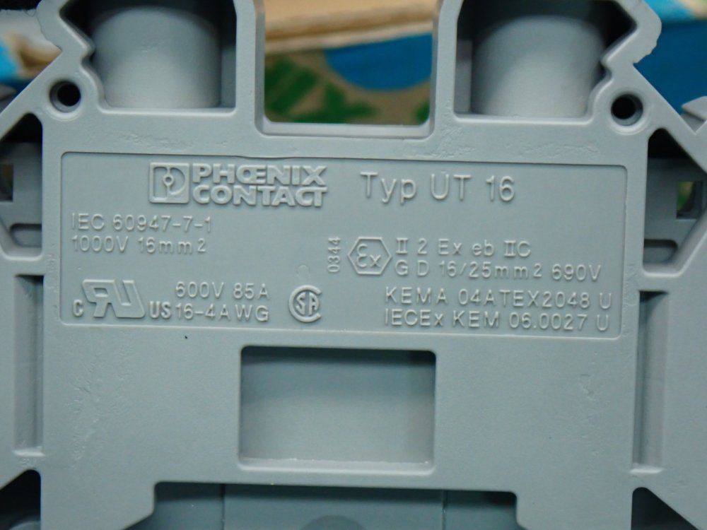 Phoenix Contact 12.2mm Ut-series Modular Terminal Block, 43pcs - 3044199