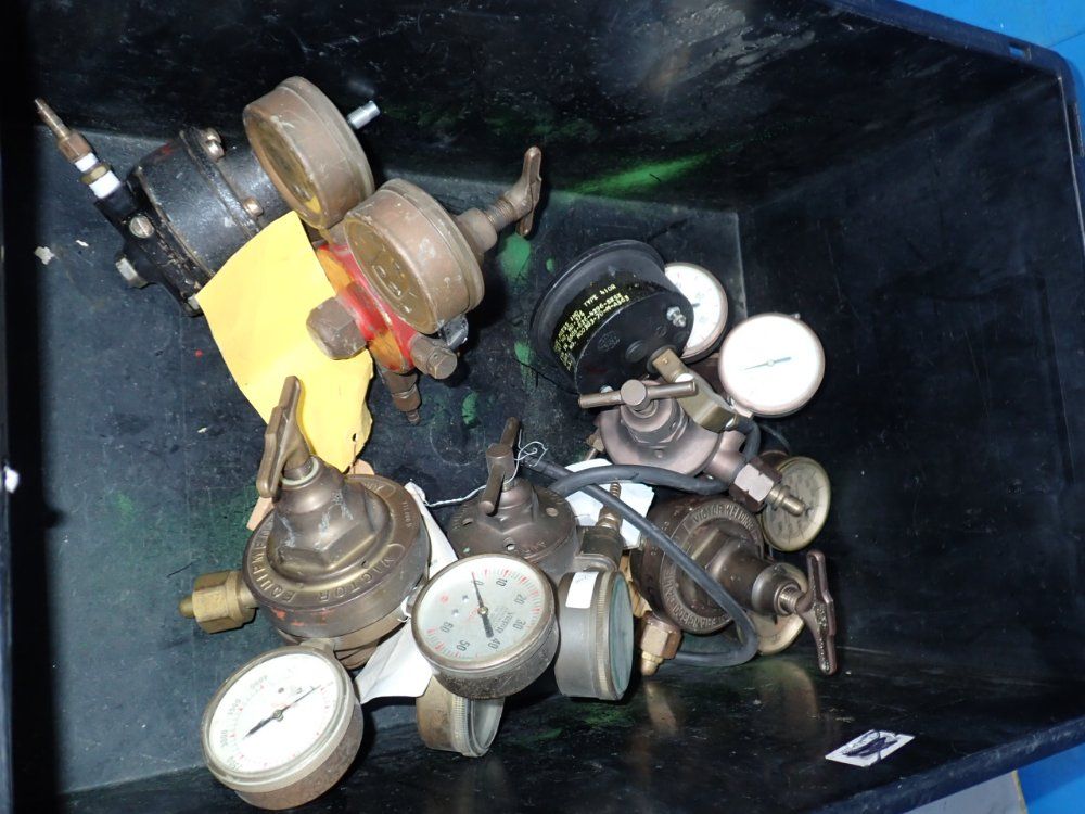 Pressure Gauges