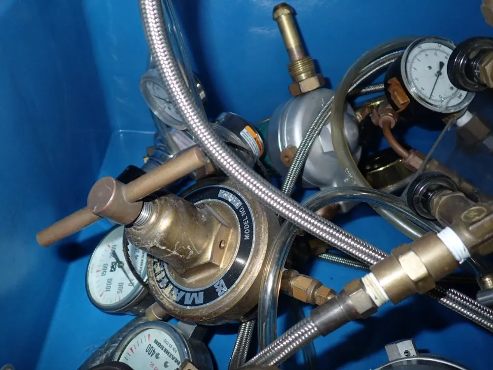 Pressure Gauges