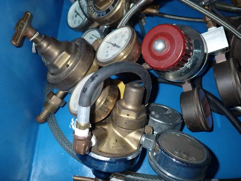 Pressure Gauges