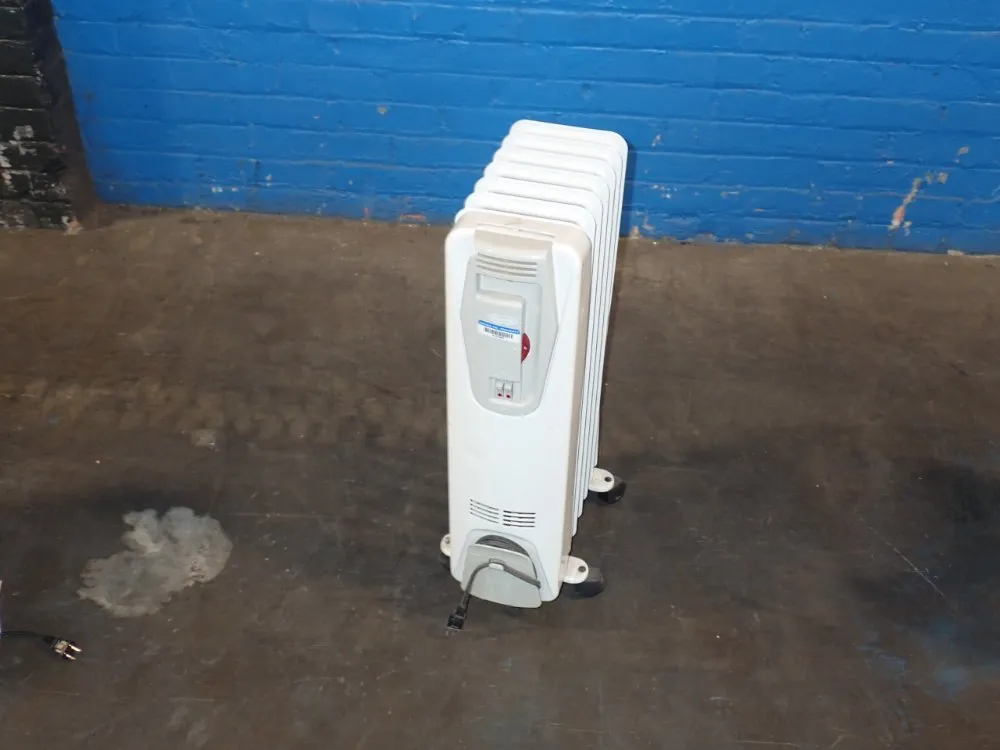 Delonghi 1500 Watts Radiator - 2507