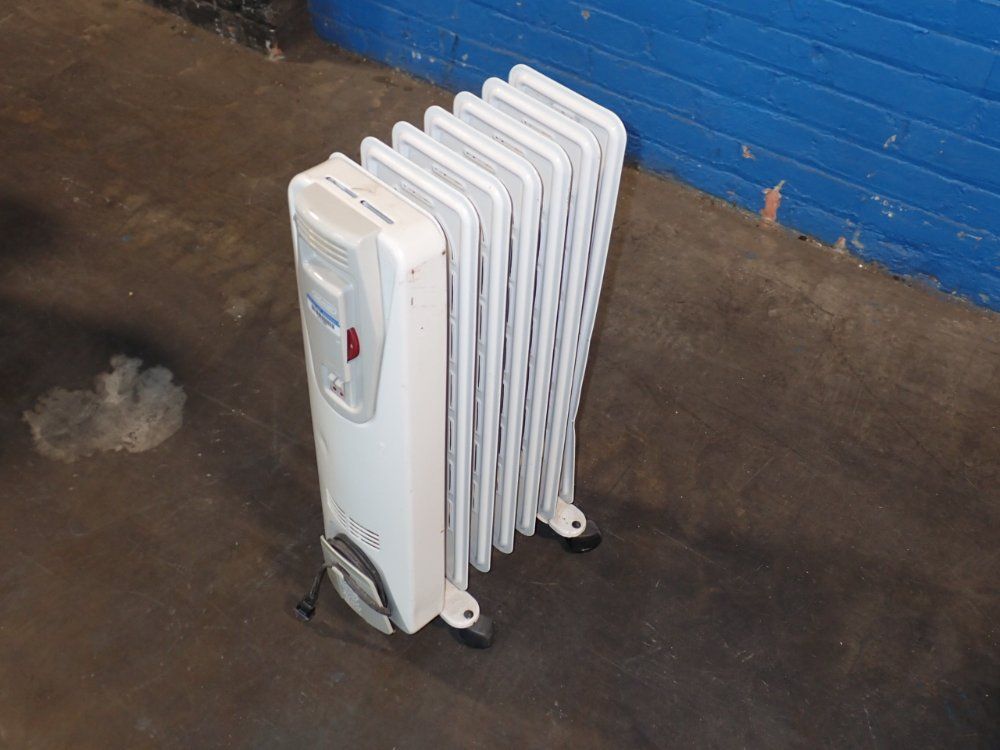 Delonghi 1500 Watts Radiator - 2507
