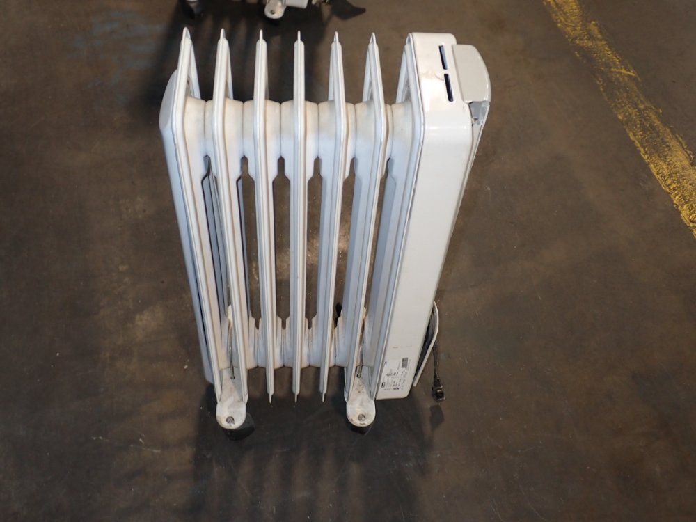 Delonghi 1500 Watts Radiator - 2507