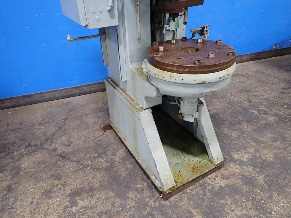 Denison 8 Ton Hydraulic Press - S087mc26955d267d276a72a46ls205