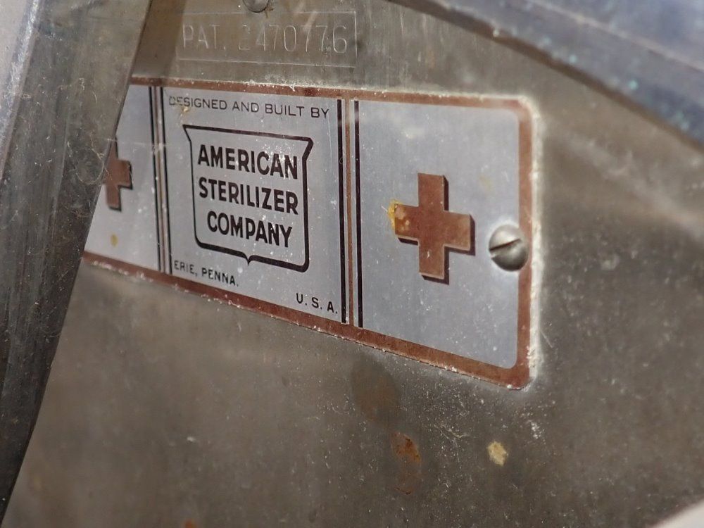 American Sterilizer Company 17" X 17" X 24" Vacuum Pressure Vessel