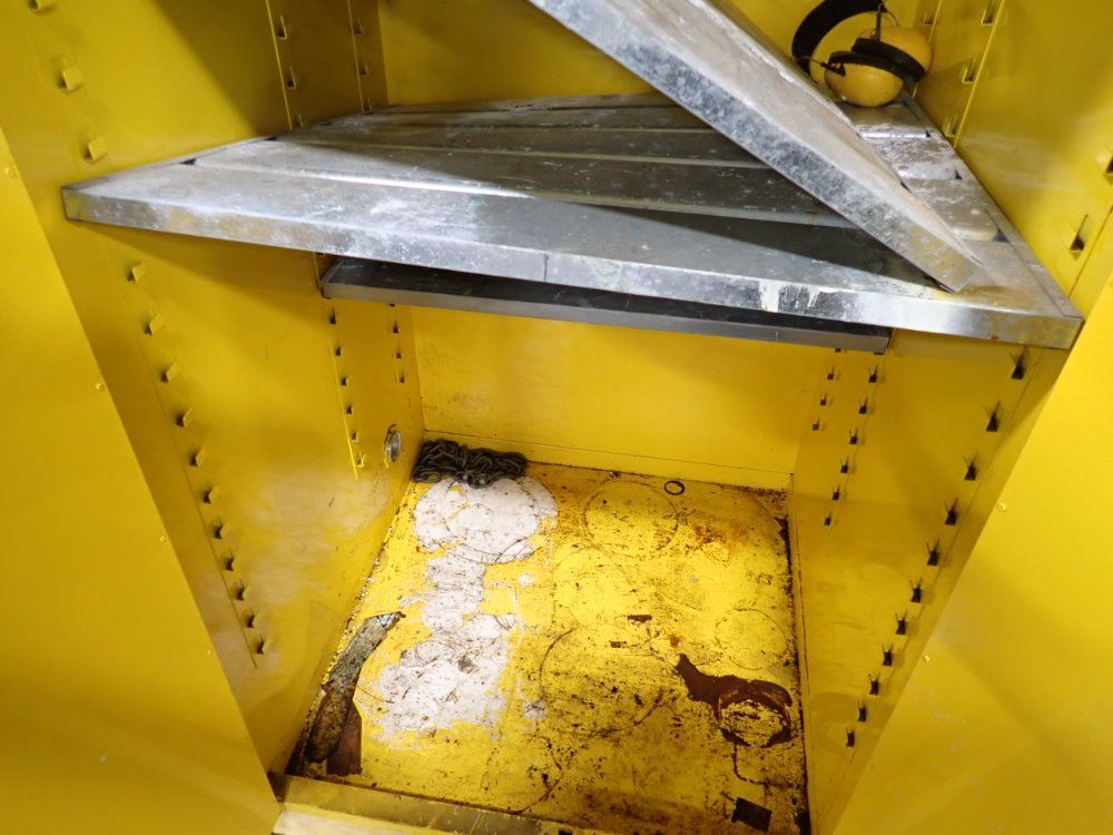 Justrite Mfg Co 60 Gal. Flammable Cabinet - 25602