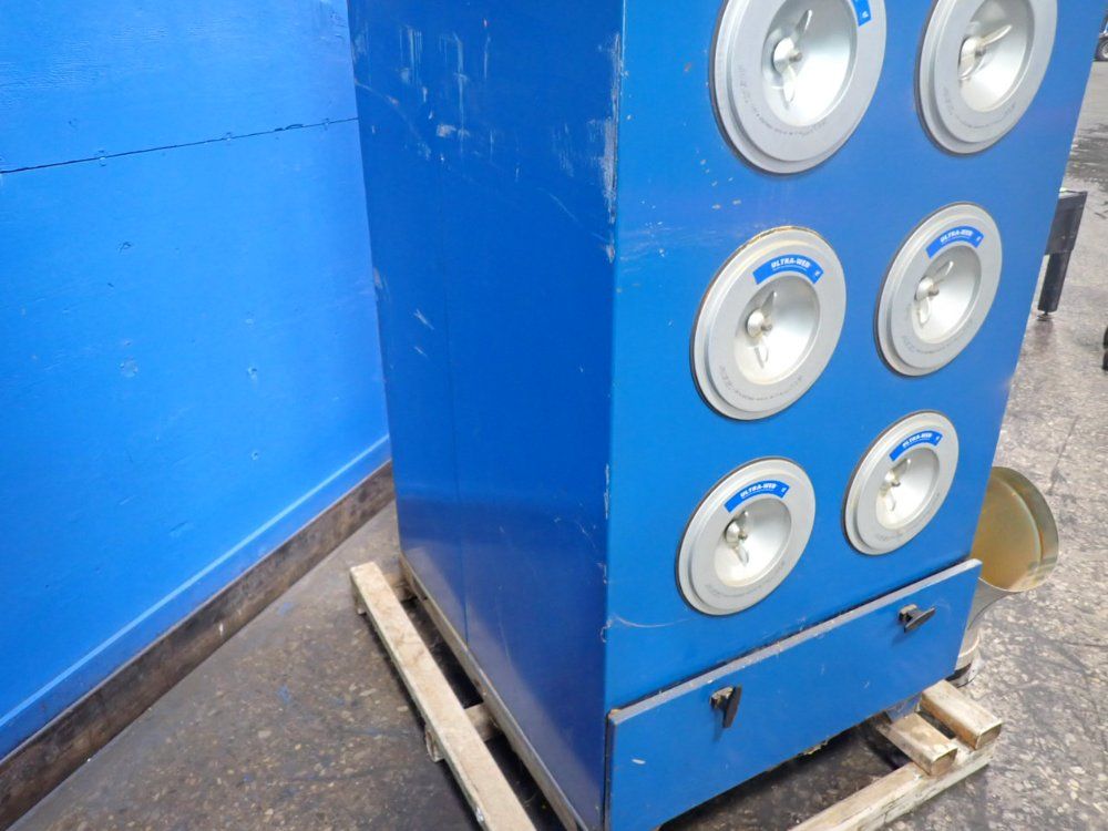 Donaldson Company, Inc. Industrial Cartridge Dust Collector - Sdf6