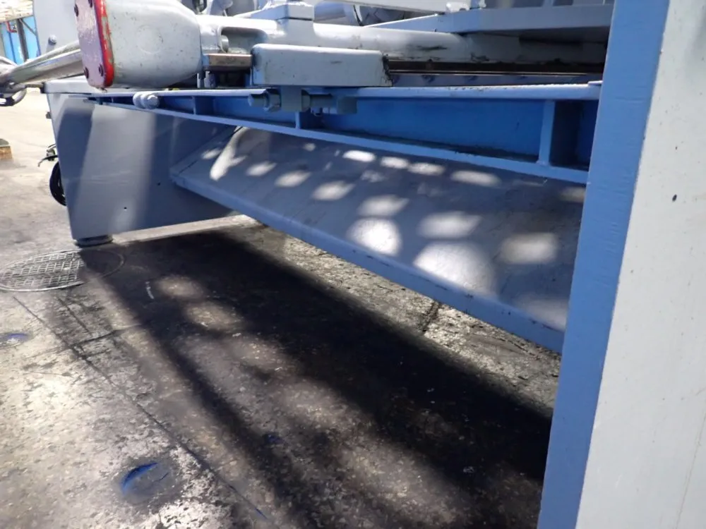 Cincinnati 125" Opening Shear - 1410