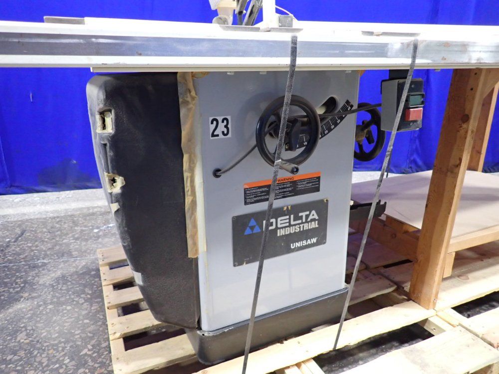 Delta 80" X 27" Table Saw - 36-l53l