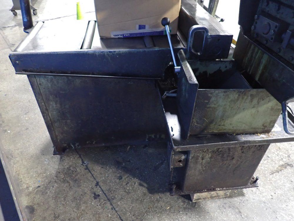 Hyd-mech Engineering Ltd. 24" X 14" Horizontal Band Saw - S-20