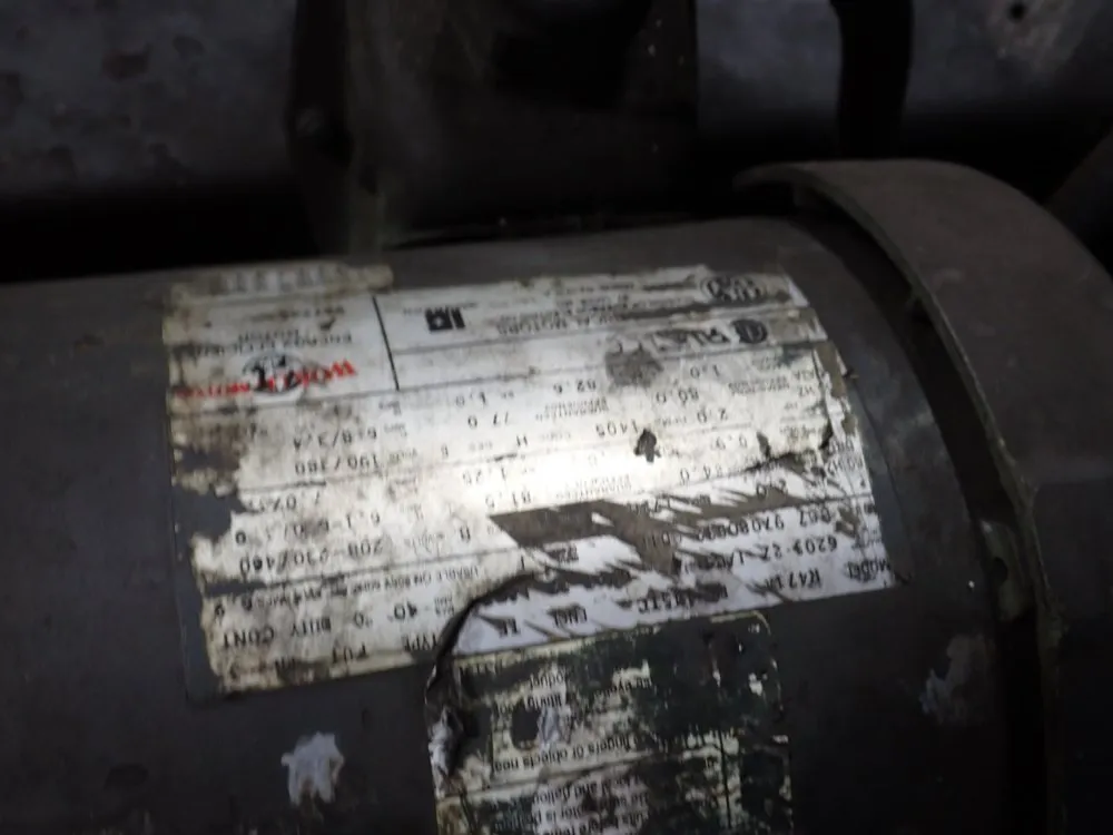 Hyd-mech Engineering Ltd. 24" X 14" Horizontal Band Saw - S-20