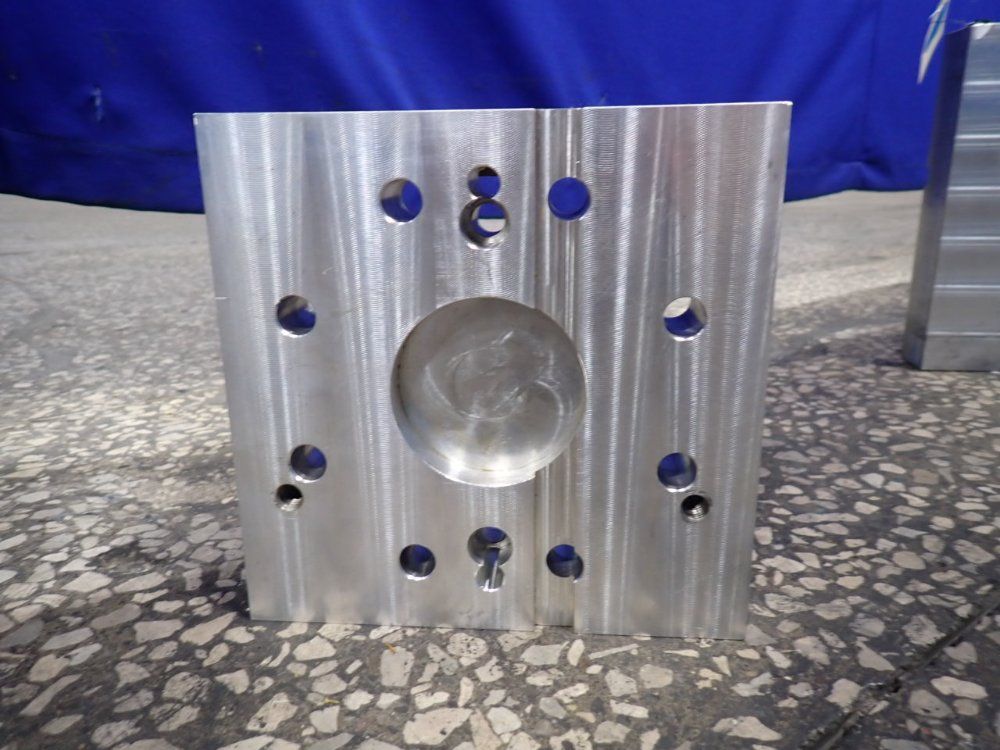 10" X 10" Hydraulic Control Block