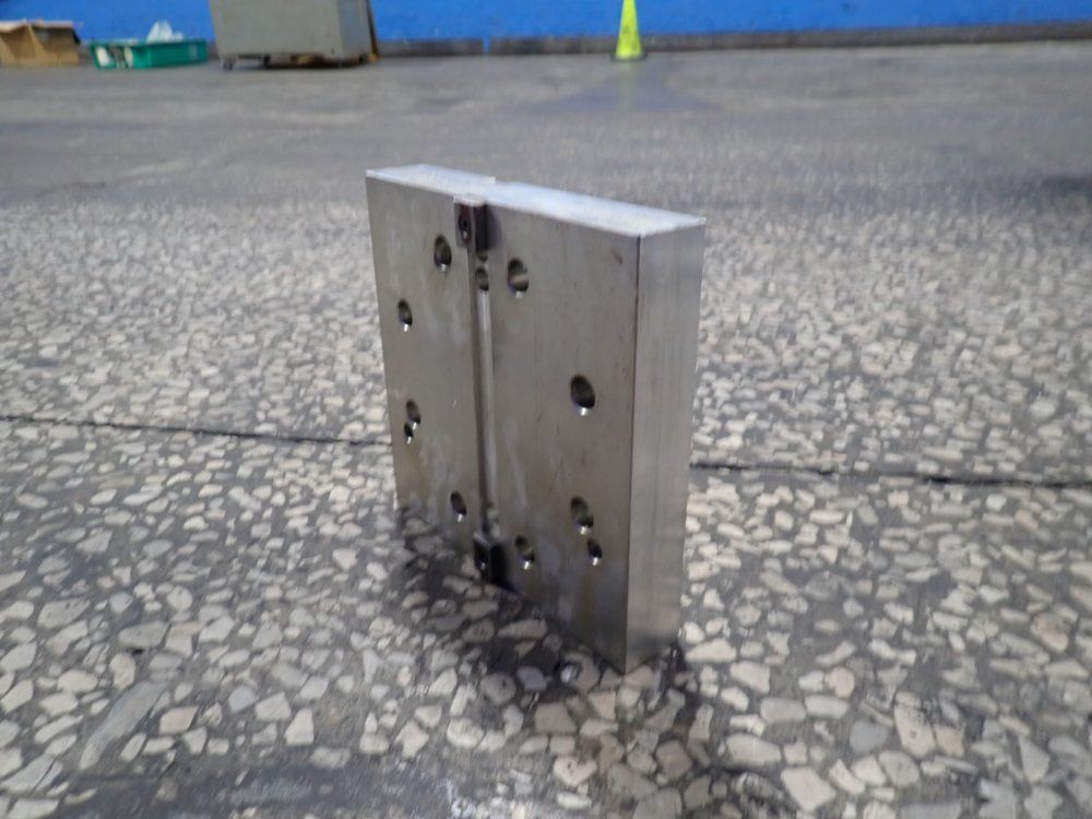 10" X 10" Hydraulic Control Block