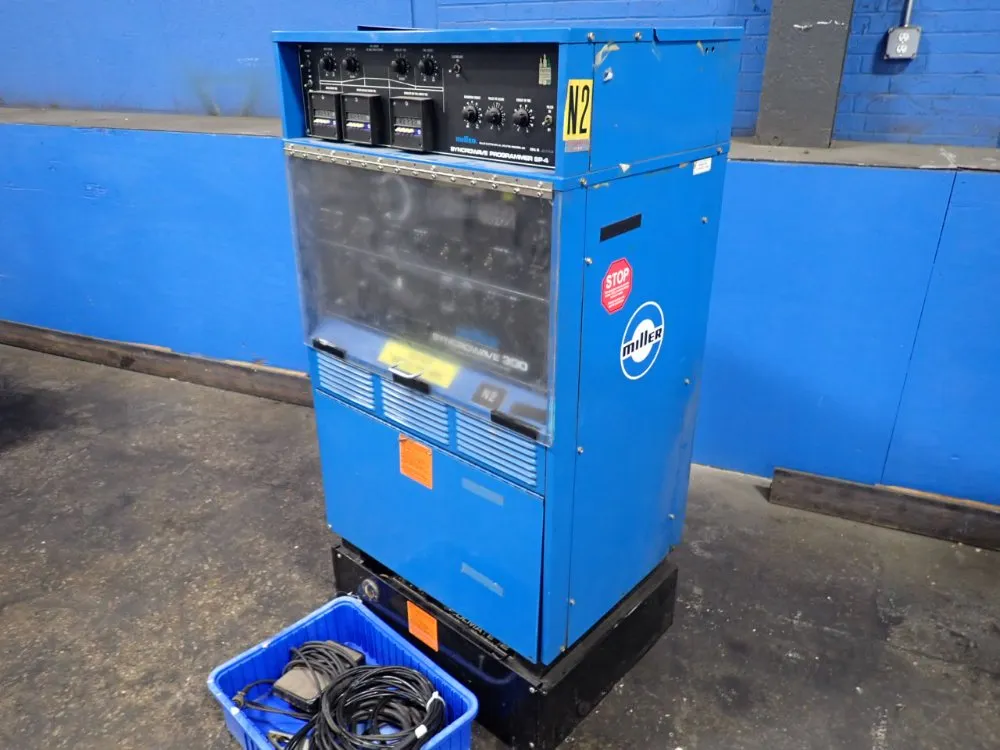 Miller 300 A Welder - Syncrowave 300