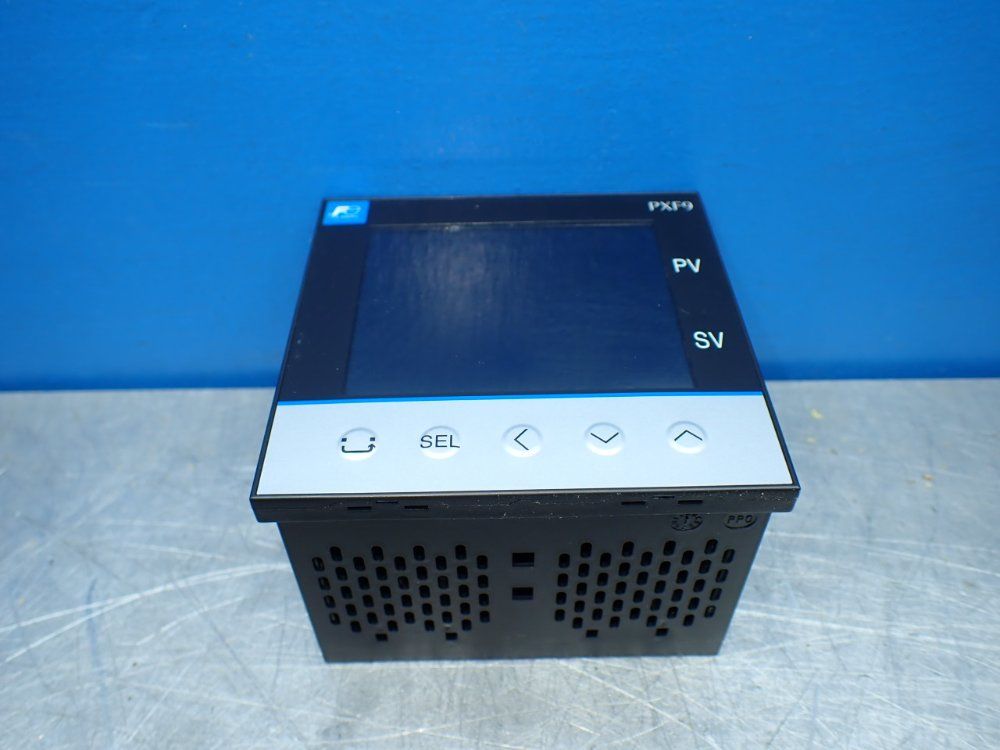 Fuji Electric Digital Temperature Controller - Pxf9aba2-mb1a1