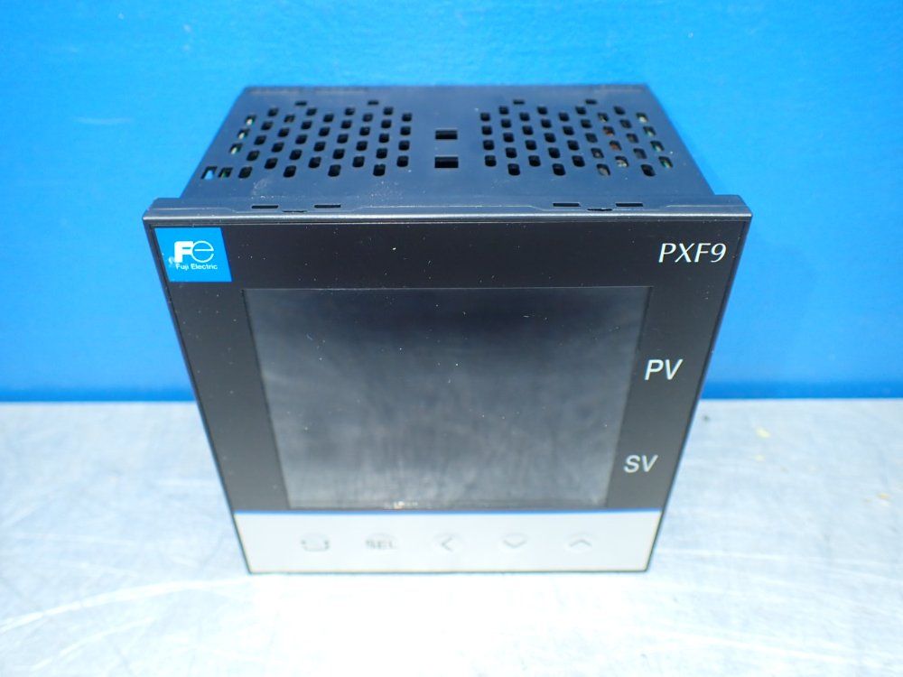 Fuji Electric Digital Temperature Controller - Pxf9aba2-mb1a1