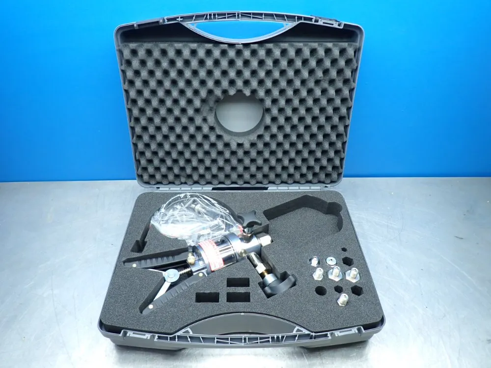 Wikia Hydraulic Hand Test Pump Kit W/case - Cpp700-h