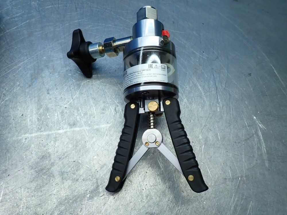 Wikia Hydraulic Hand Test Pump Kit W/case - Cpp700-h