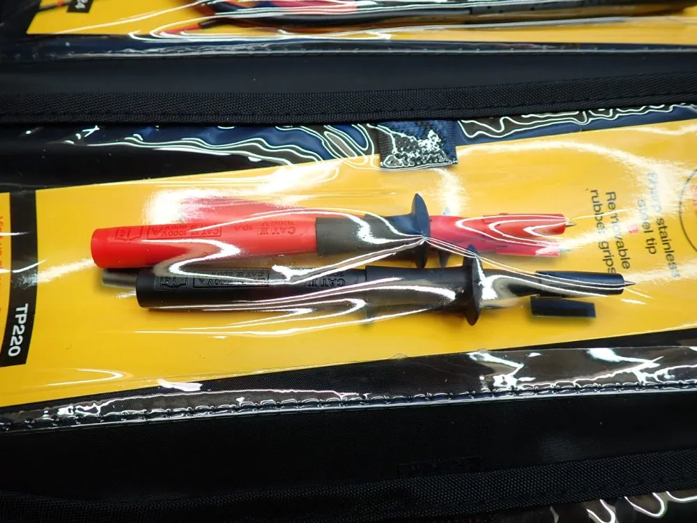 Fluke Suregrip Probe Light And Extender Kit - L215