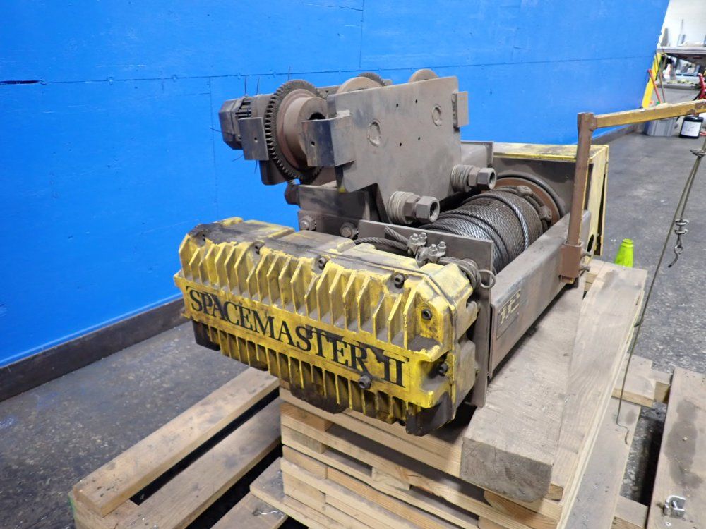 R & M Materials Handling Inc. 5 Ton Hoist - Sc 518