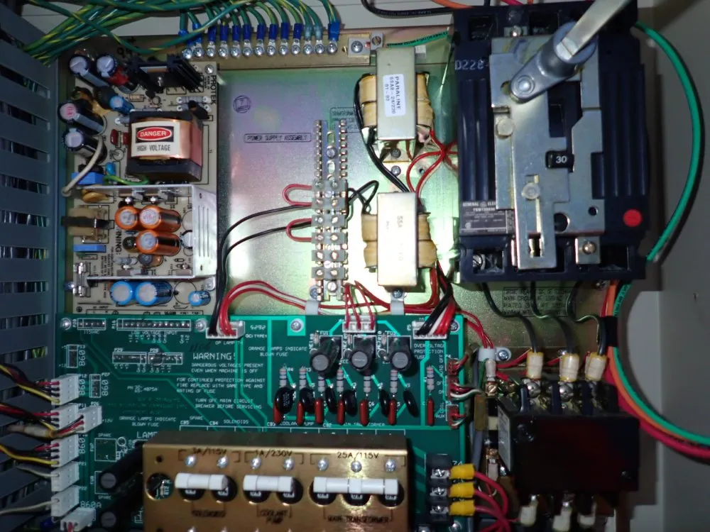 Haas 12" X 24" Cnc Vmc - Vf-2