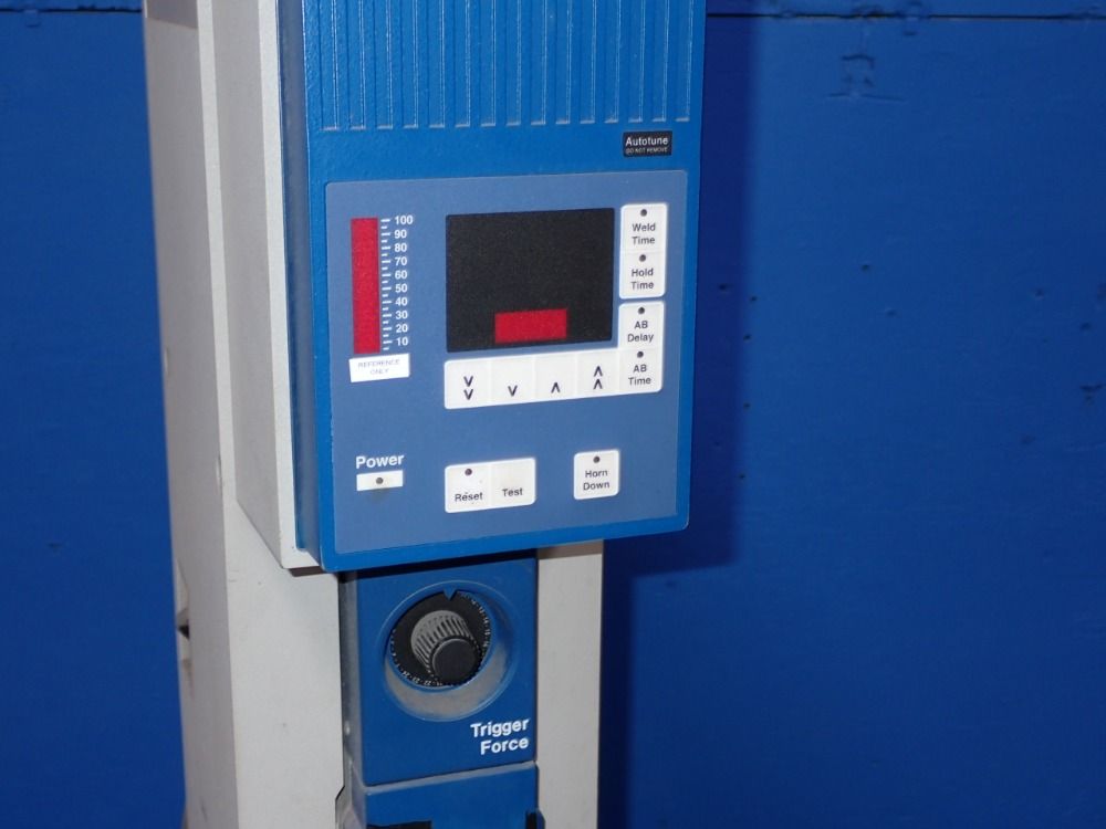 Branson Ultrasonic Welder - 2000iw