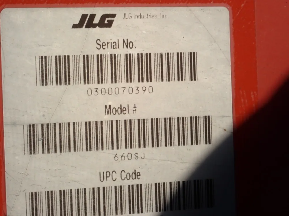 Jlg Telescopic Boom Lift - 660sj