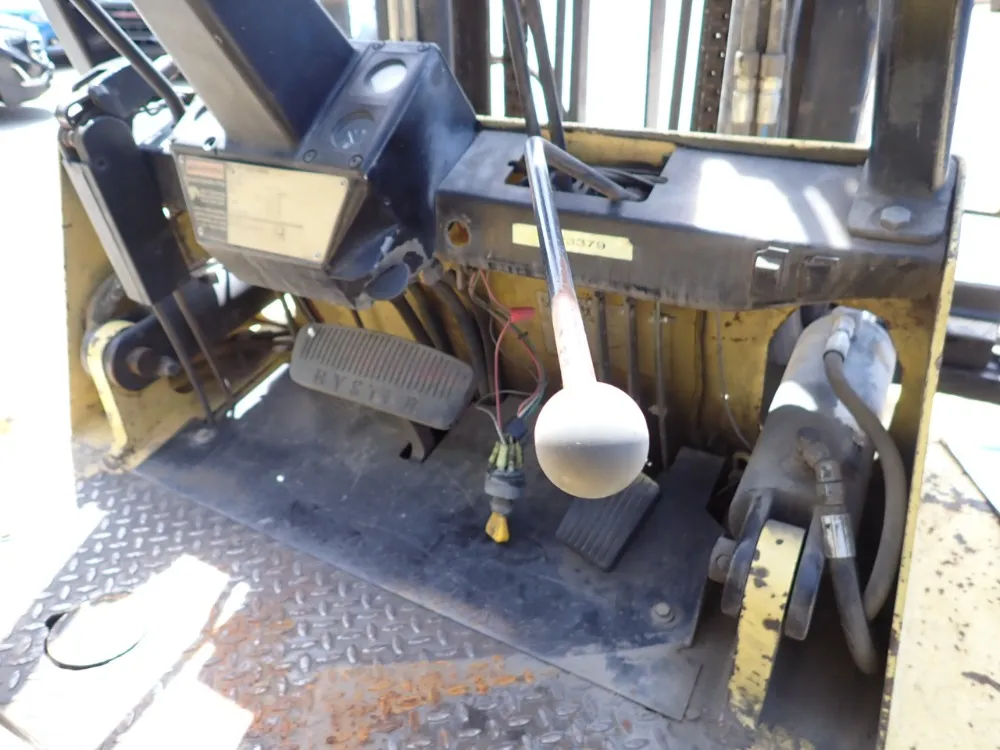 Hyster 12000 Lbs Diesel Forklift - H110xl