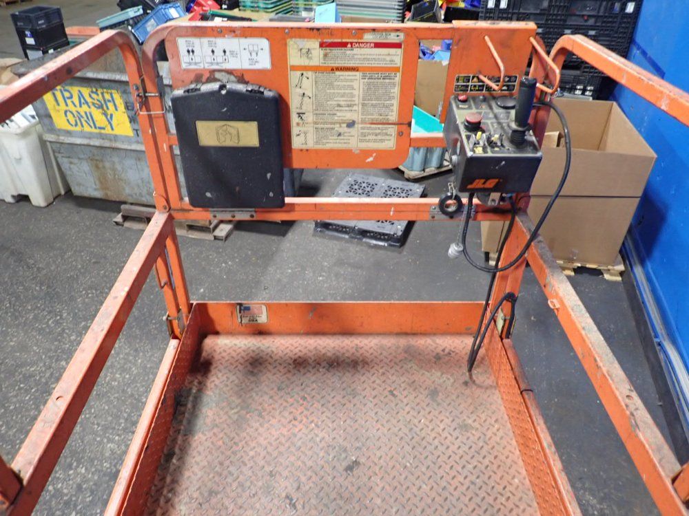 Jlg 750 Lbs Scissor Lift - 2646-e2
