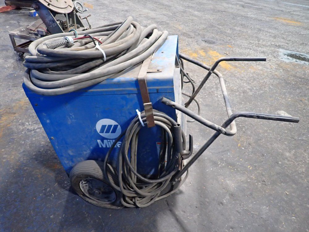 Miller 300 A Welder - Gold Star 302