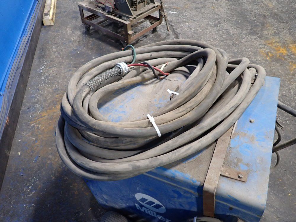 Miller 300 A Welder - Gold Star 302