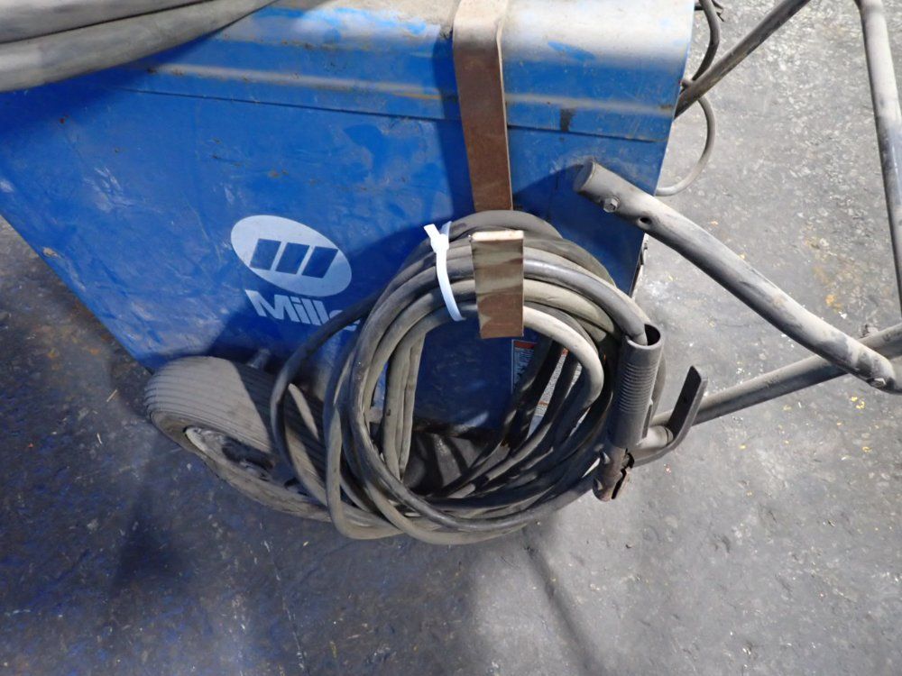 Miller 300 A Welder - Gold Star 302