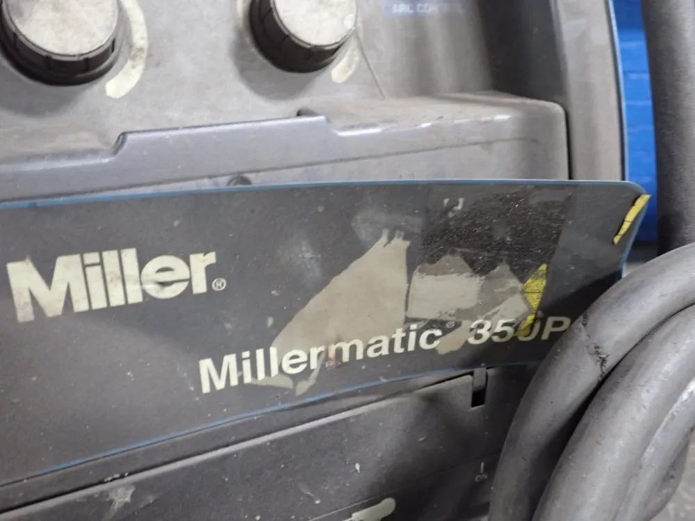 Miller 300 A Welder - Millermatic 350p