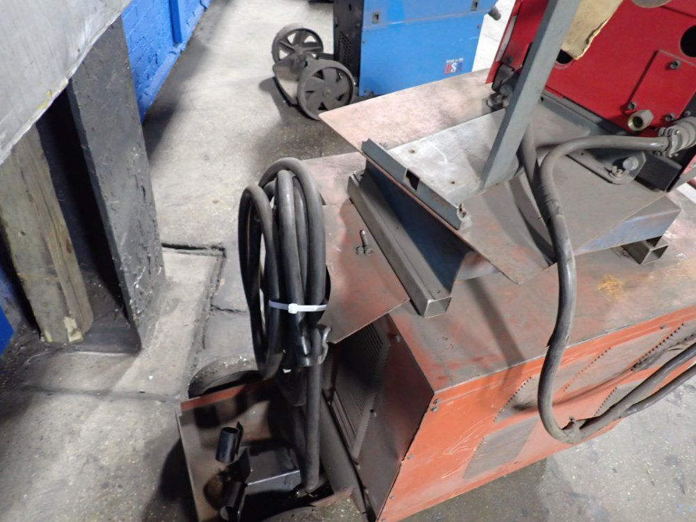 Lincoln 250 A Welder - Dc-250