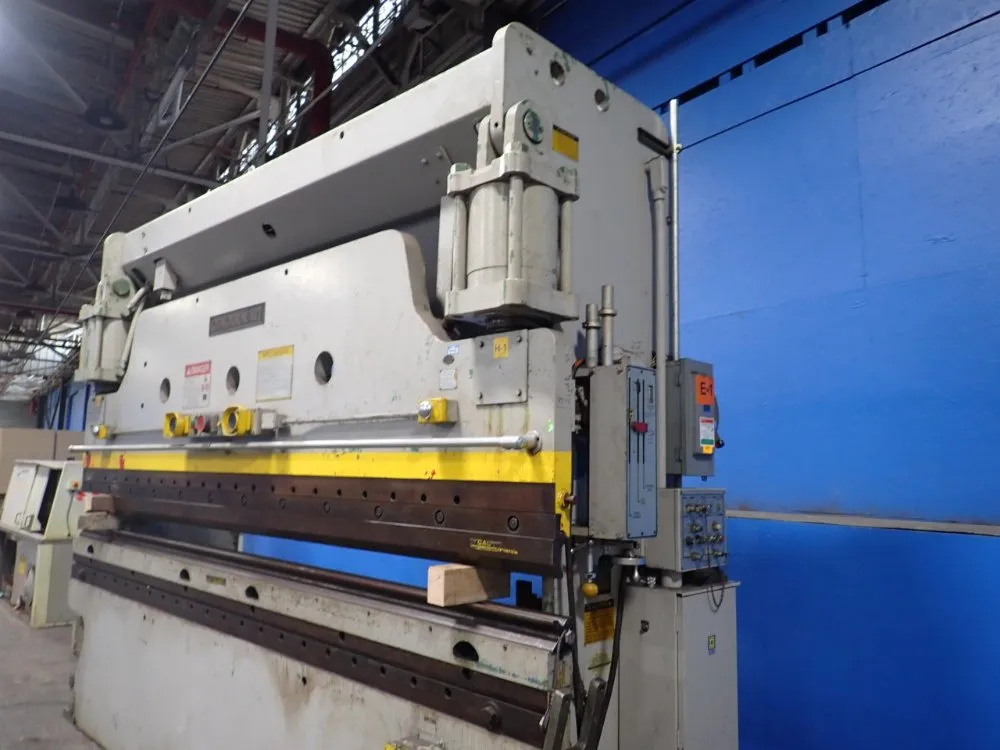 Cincinnati 135 T X 10’ Press Brake - 135 Cb X 10