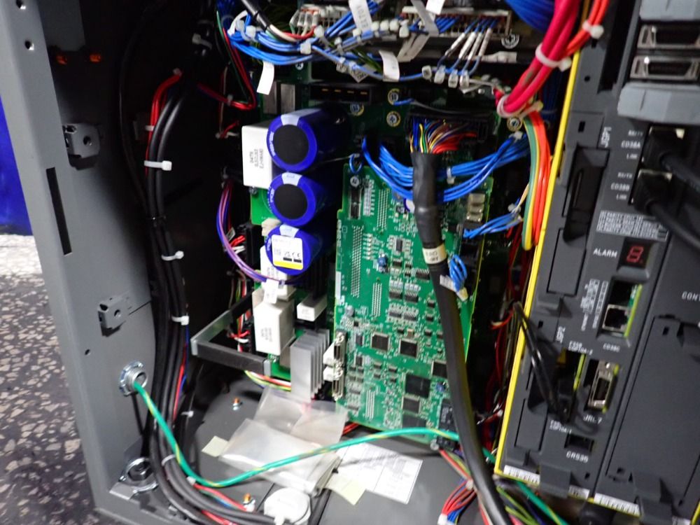 Fanuc Robot Controller W/teach Pendant - R-30ib