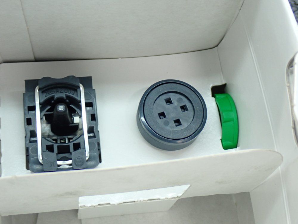 Schneider Electric Wireless Batteryless Push Button - Xb5rfa02