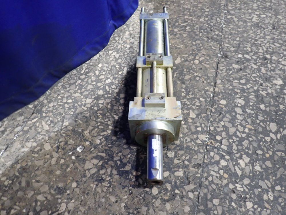 Cylinder