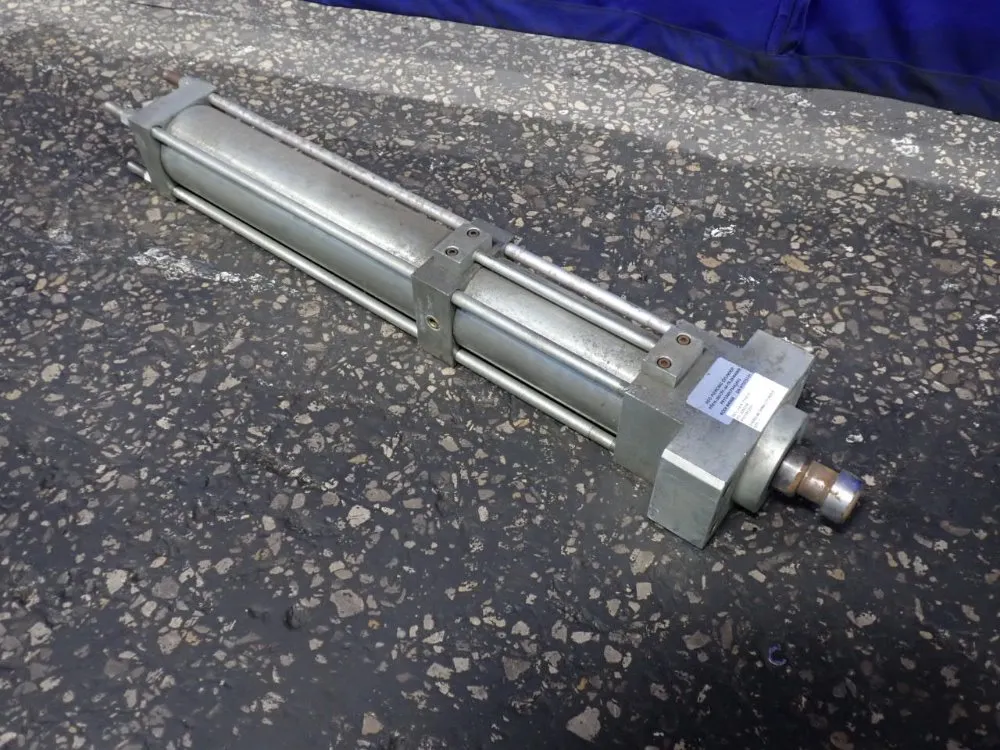 Reo Cylinder - M40608