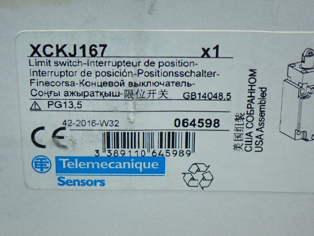 Telemecanique Limit Switch - Xckj167