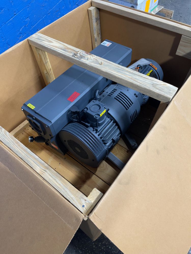 Busch 7.5 Hp R5 Ra0165.d Vacuum Pump - Ra0165.d506.cbxg