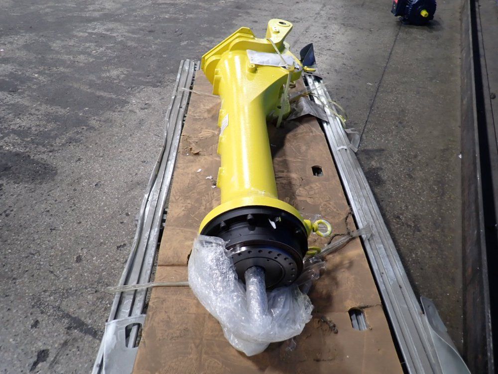 Fanuc Robot Arm Assembly - A290-7335-v401
