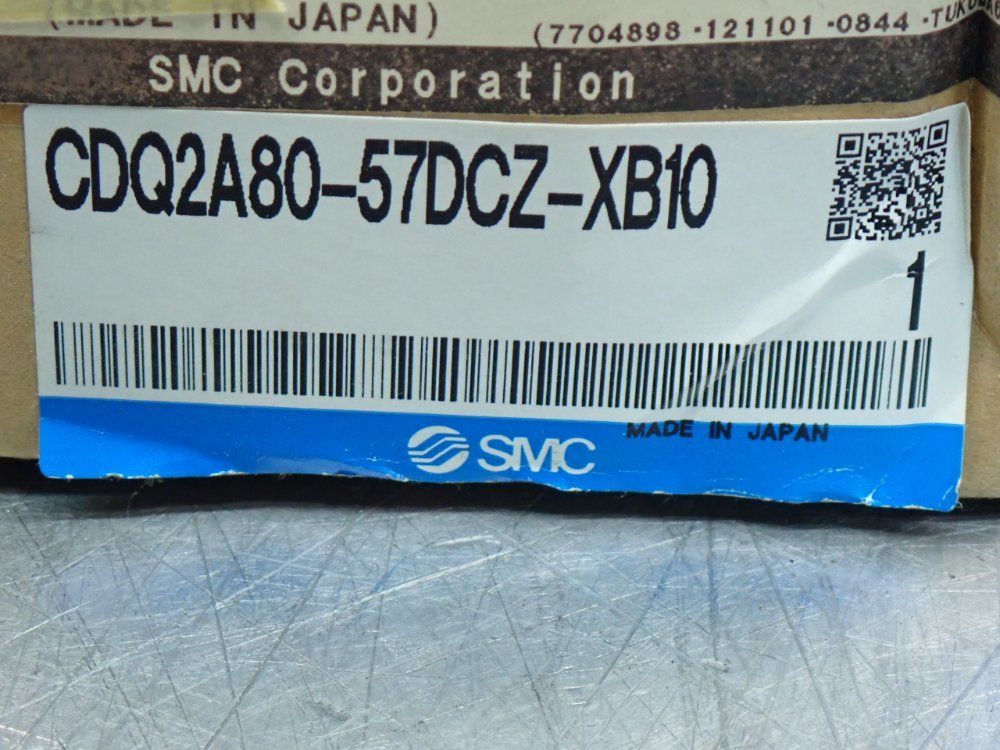 Smc Pneumatic Cylinder - Cdq2a80-57dcz-xb10