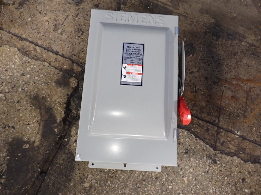 Siemens 60 Amps Fusible Disconnect - Hfc362j