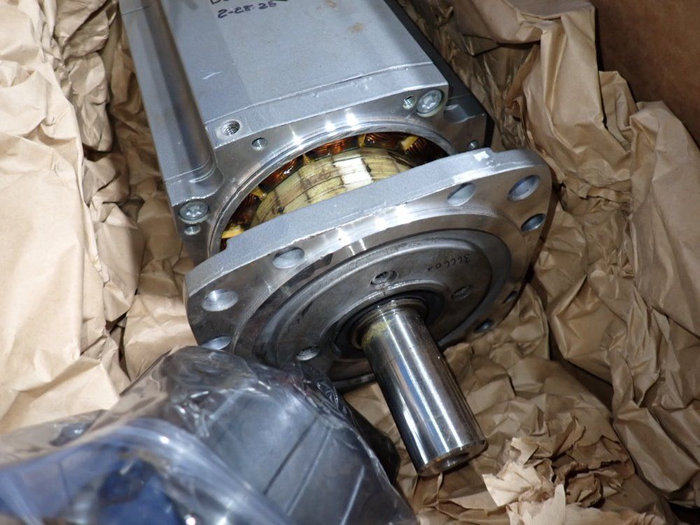Siemens Servo Motor - 1ft7105-5ab70-1dg1