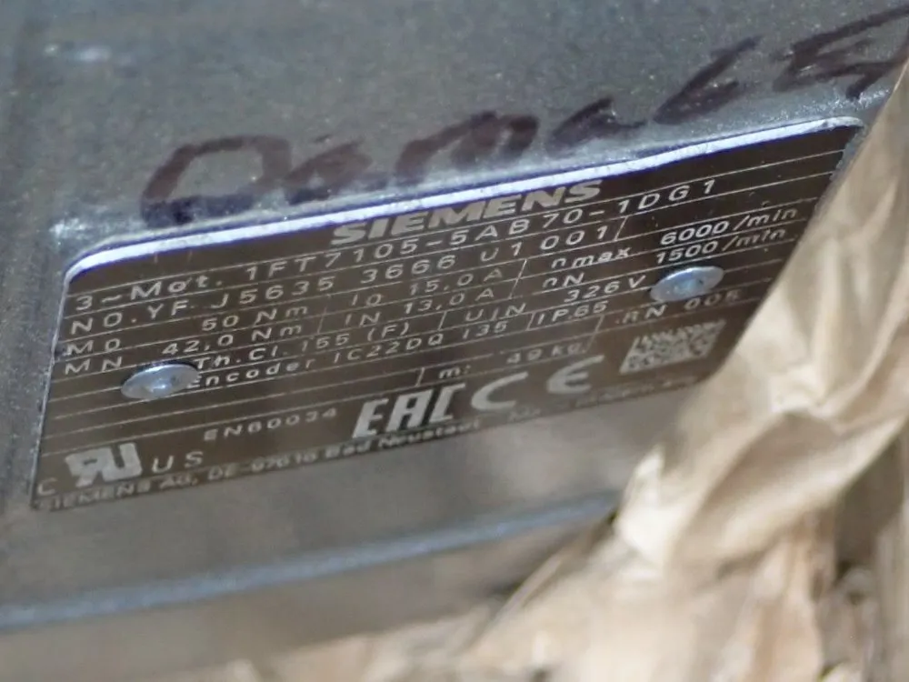 Siemens Servo Motor - 1ft7105-5ab70-1dg1