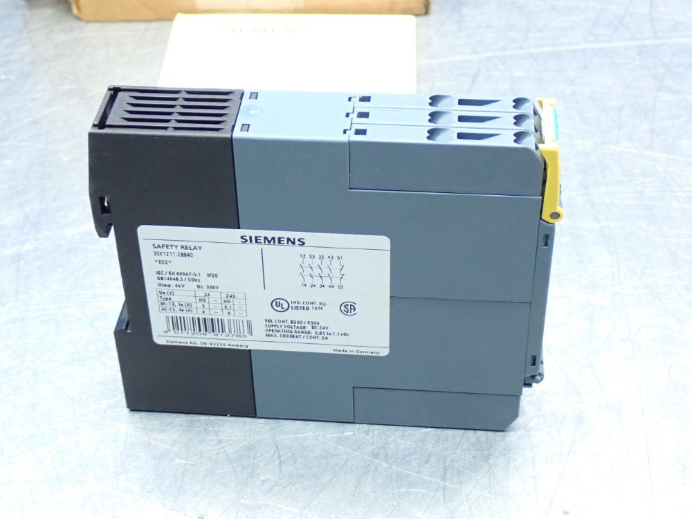 Siemens Safety Relay - 3sk1211-2bb40