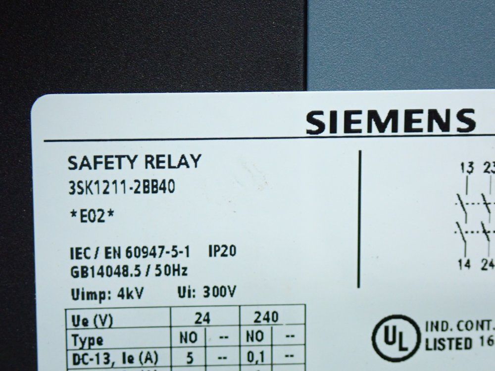 Siemens Safety Relay - 3sk1211-2bb40