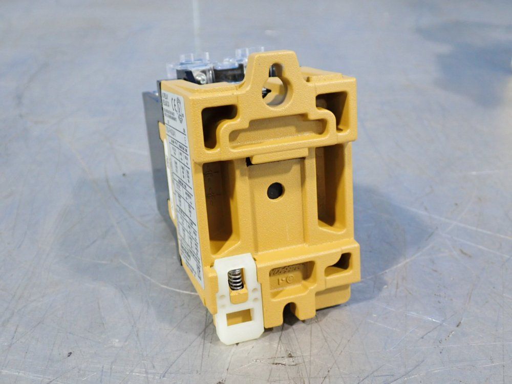 Allen-bradley 600 V Bulletin 700 Type P Direct Drive Control Relay - 700-p400a1